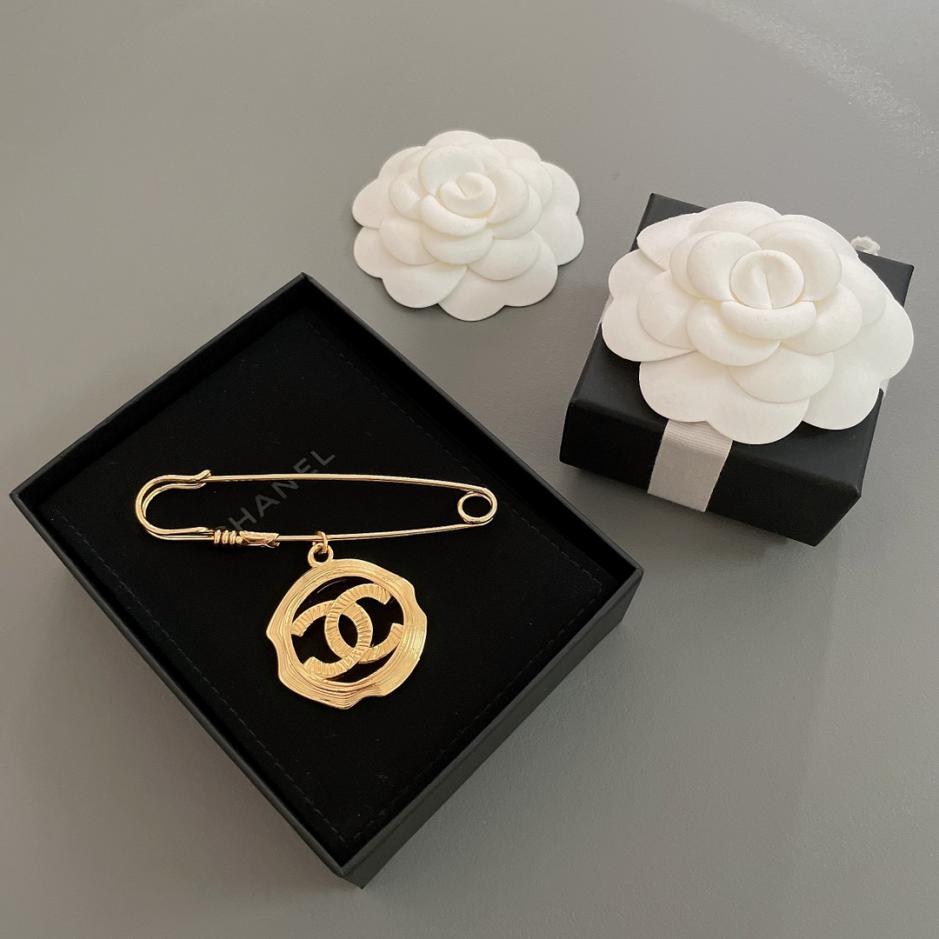 réplica,joyas,joyería,1:1,replica,fake,lujo,barato réplica,joyas,joyería,1:1,replica,fake,lujo,barato Broche colgante Chanel