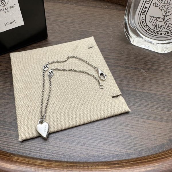 réplica,joyas,joyería,1:1,replica,fake,lujo,barato Pulsera Gucci con corazón pequeño grabado