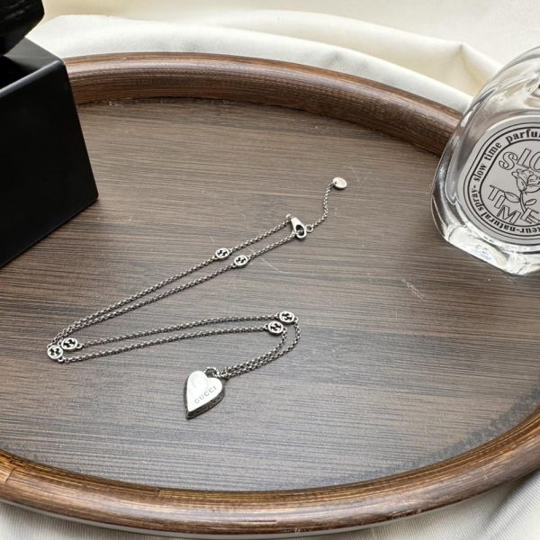 réplica,joyas,joyería,1:1,replica,fake,lujo,barato Collar Gucci pequeño corazón tallado