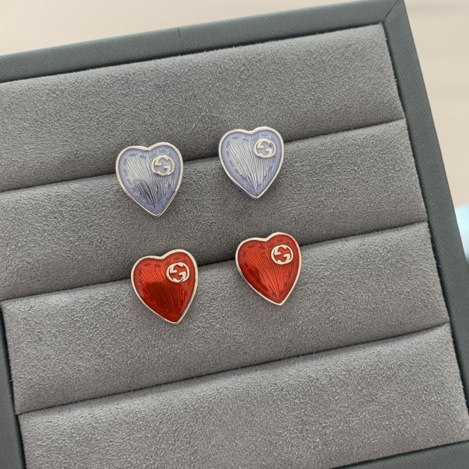 réplica,joyas,joyería,1:1,replica,fake,lujo,barato réplica,joyas,joyería,1:1,replica,fake,lujo,barato Aretes con forma de corazón esmaltado con doble G de Gucci