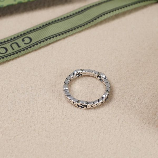 réplica,joyas,joyería,1:1,replica,fake,lujo,barato Anillo Gucci con letra recortada y estrella con doble G