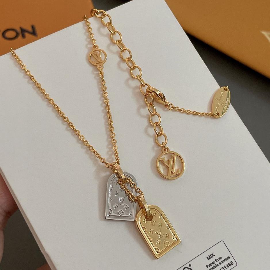 réplica,joyas,joyería,1:1,replica,fake,lujo,barato réplica,joyas,joyería,1:1,replica,fake,lujo,barato Collar LOUIS VUITTON con doble escudo