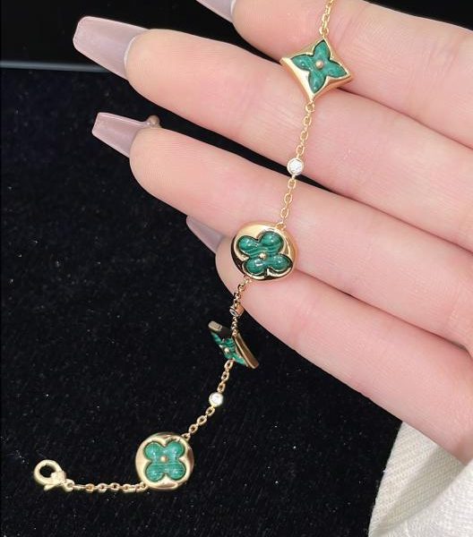 réplica,joyas,joyería,1:1,replica,fake,lujo,barato Pulsera de diamantes de malaquita bb color flor de LOUIS VUITTON