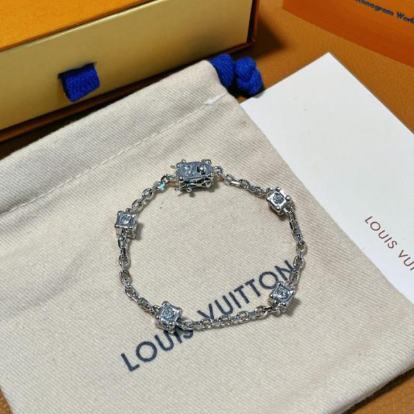 réplica,joyas,joyería,1:1,replica,fake,lujo,barato Collar con letras LOUIS VUITTON