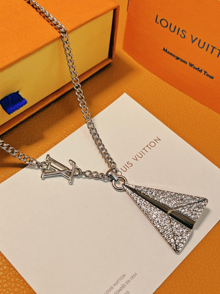 réplica,joyas,joyería,1:1,replica,fake,lujo,barato réplica,joyas,joyería,1:1,replica,fake,lujo,barato Collar LOUIS VUITTON Avión de papel