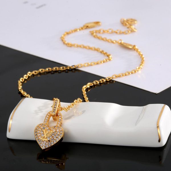réplica,joyas,joyería,1:1,replica,fake,lujo,barato Collar con letras LOUIS VUITTON