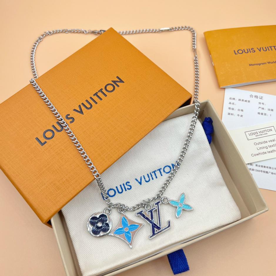 réplica,joyas,joyería,1:1,replica,fake,lujo,barato réplica,joyas,joyería,1:1,replica,fake,lujo,barato Collar con letras florales de LOUIS VUITTON