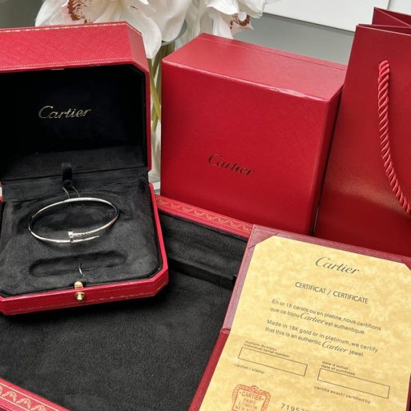réplica,joyas,joyería,1:1,replica,fake,lujo,barato Brazalete estrecho sin diamantes con remaches serie Clash de Cartier