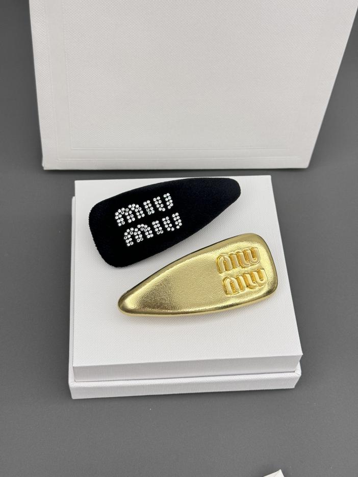 réplica,joyas,joyería,1:1,replica,fake,lujo,barato Pasador de pelo caramelo Miu Miu