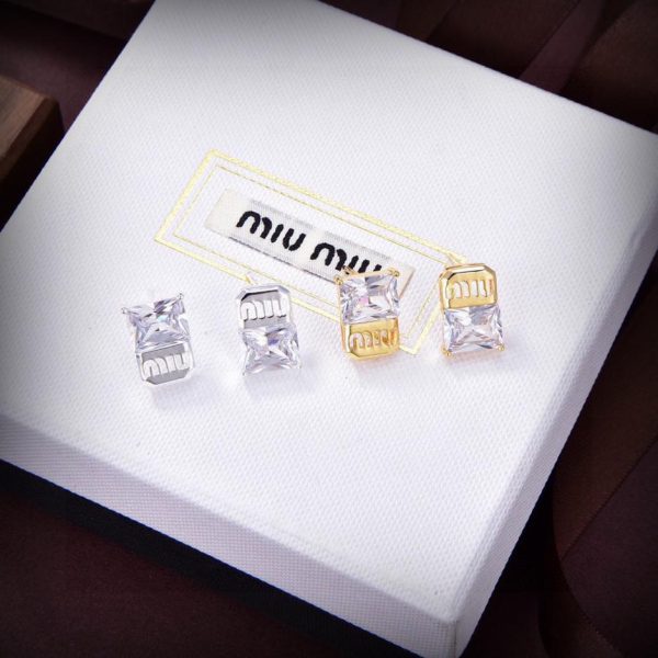 réplica,joyas,joyería,1:1,replica,fake,lujo,barato Pendientes con letras de Miu Miu