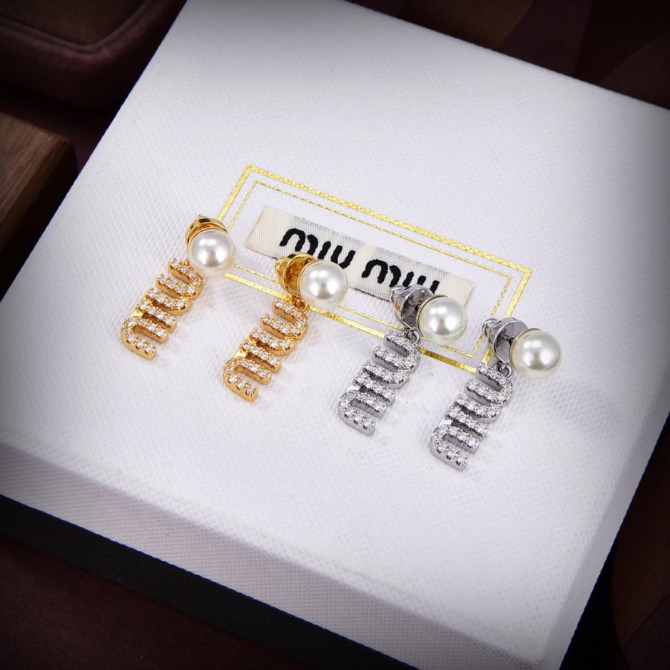 réplica,joyas,joyería,1:1,replica,fake,lujo,barato Pendientes de resina con letras Miu Miu