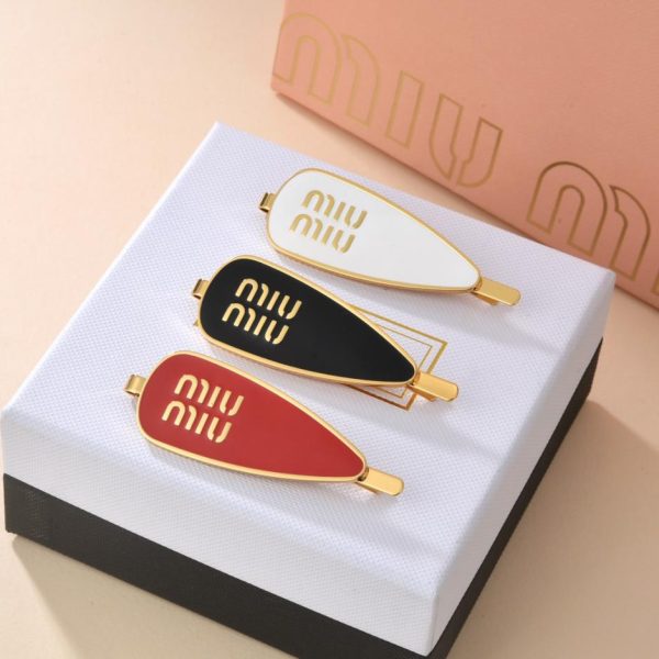 réplica,joyas,joyería,1:1,replica,fake,lujo,barato Pasador para el pelo con gota de aceite de Miu Miu