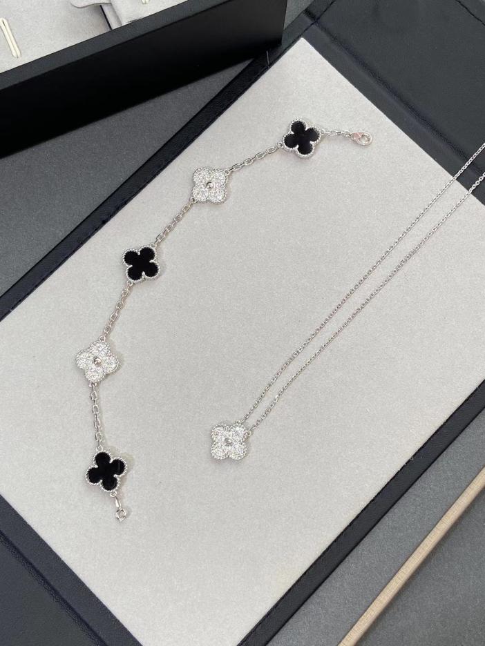 réplica,joyas,joyería,1:1,replica,fake,lujo,barato [Versión Premium] Pulsera y collar de cinco flores de calcedonia negra con diamantes de Van Cleef & Arpels