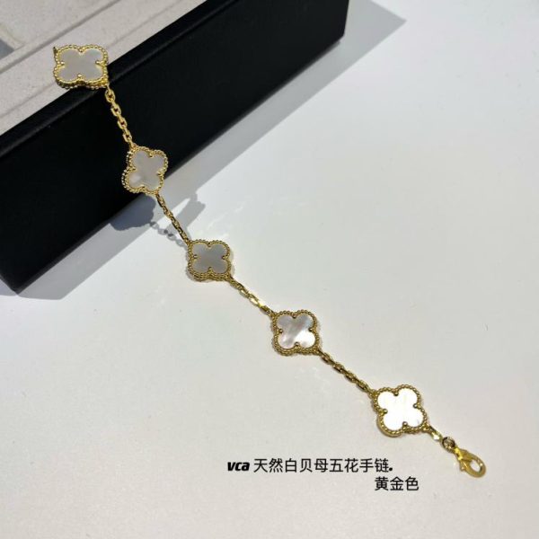 réplica,joyas,joyería,1:1,replica,fake,lujo,barato [Versión superior] Pulsera de cinco flores de nácar blanco natural de Van Cleef & Arpelsvca