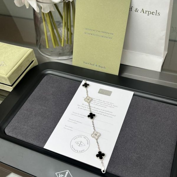 réplica,joyas,joyería,1:1,replica,fake,lujo,barato [Versión superior] Pulsera de cinco flores de ónix negro de Van Cleef & Arpelsvca