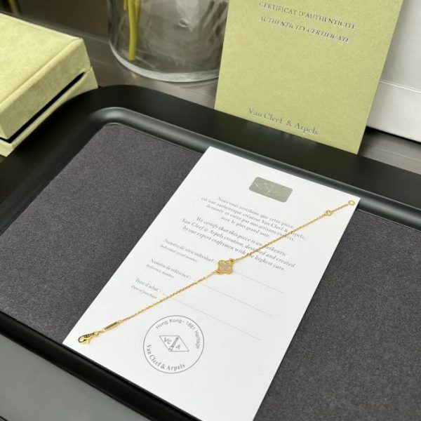 réplica,joyas,joyería,1:1,replica,fake,lujo,barato [Edición superior] Pendientes de flor de ciruelo de la serie Lucky Spring de Van Cleef & Arpels