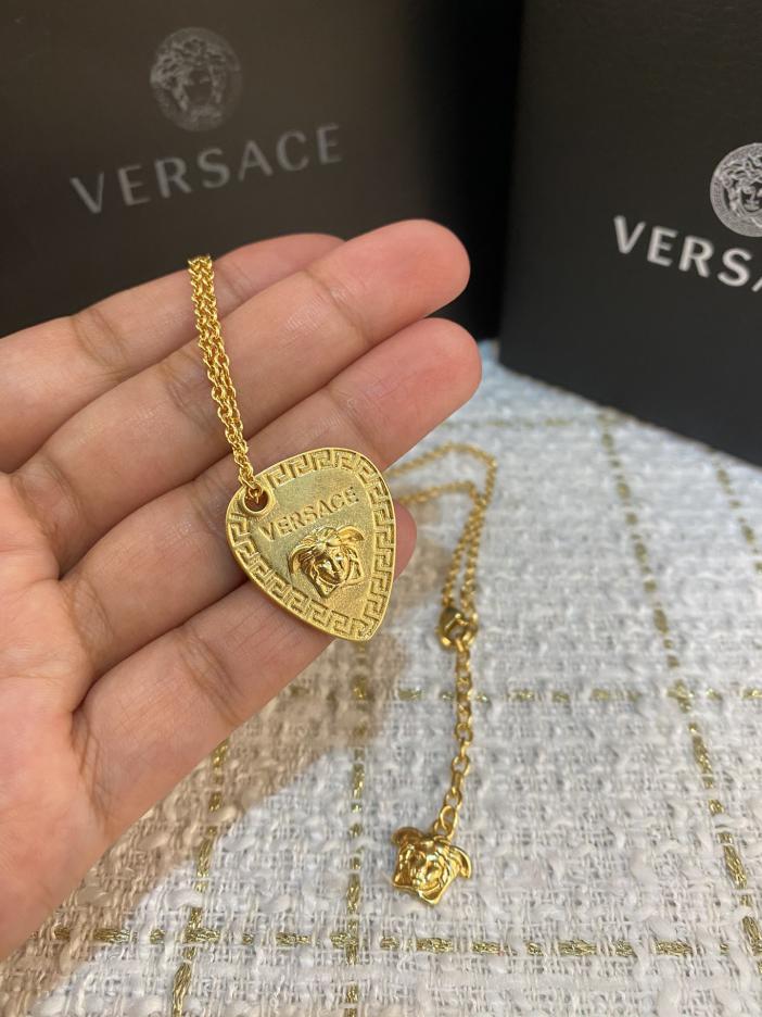 réplica,joyas,joyería,1:1,replica,fake,lujo,barato La última cadena de productos de Versace