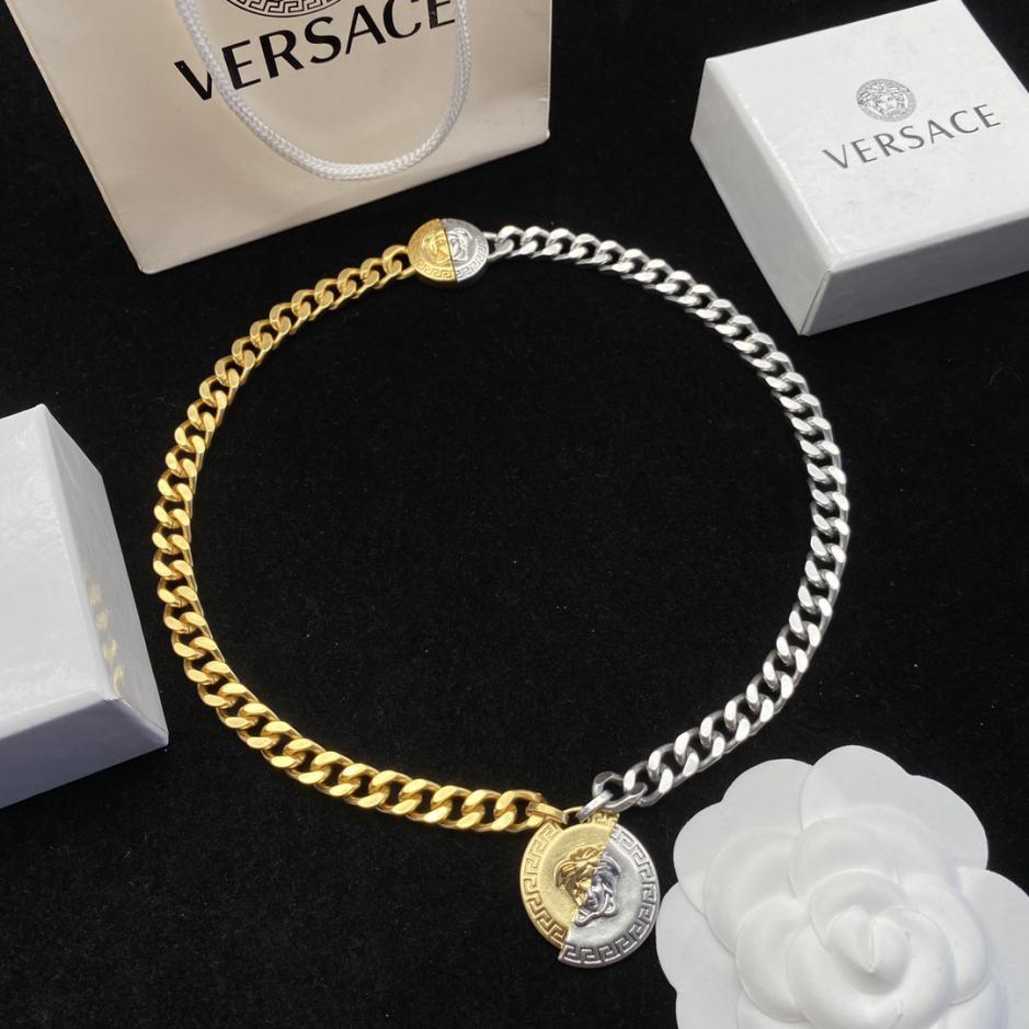 réplica,joyas,joyería,1:1,replica,fake,lujo,barato réplica,joyas,joyería,1:1,replica,fake,lujo,barato Cadena para portátil clásica Versace