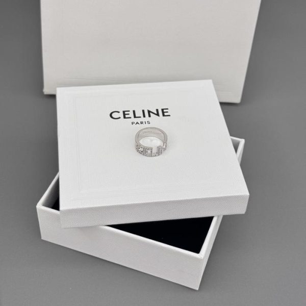 réplica,joyas,joyería,1:1,replica,fake,lujo,barato Anillo Celine con monograma y diamantes