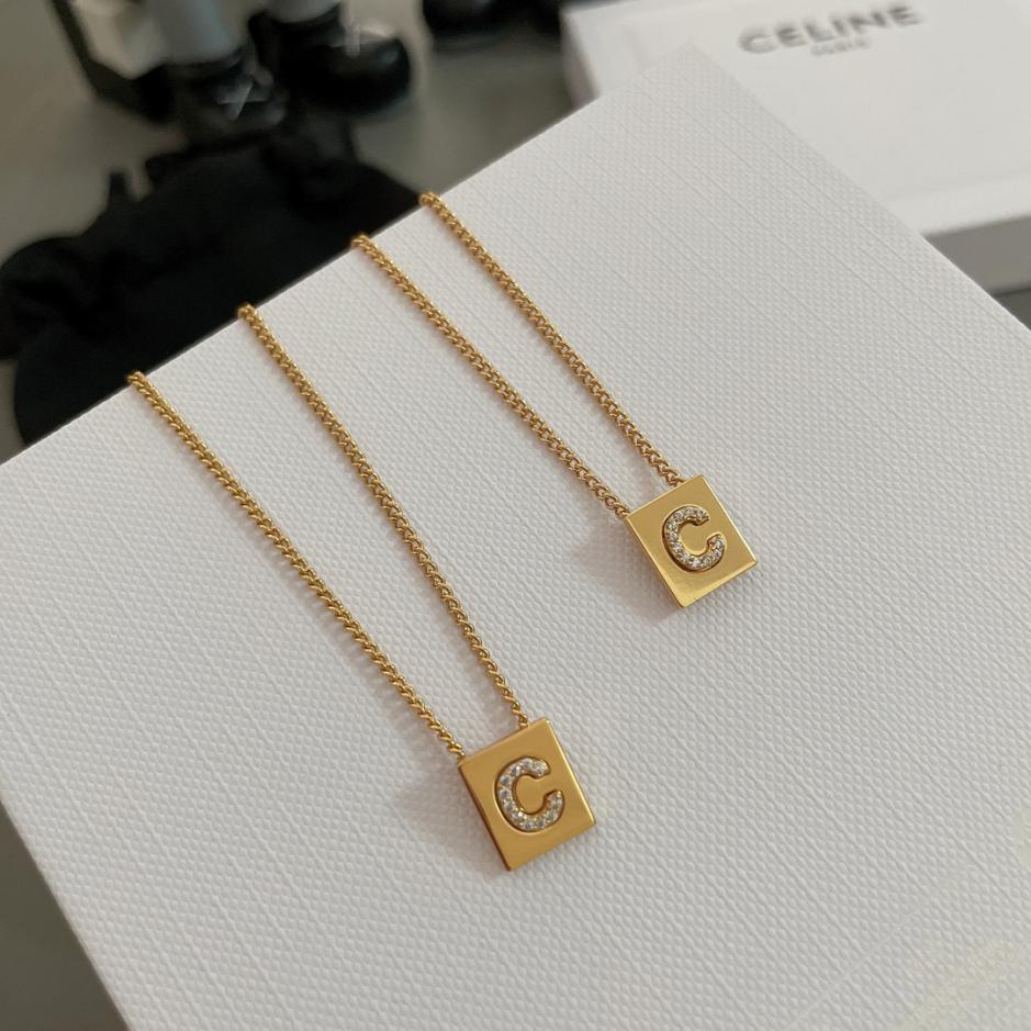 réplica,joyas,joyería,1:1,replica,fake,lujo,barato ¡Collar de edición limitada con letras de diamantes de imitación Celine!