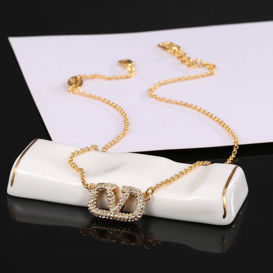 réplica,joyas,joyería,1:1,replica,fake,lujo,barato Valentino nuevo collar