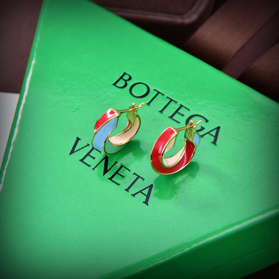 réplica,joyas,joyería,1:1,replica,fake,lujo,barato BOTTEGA VENENTA nuevos pendientes con diseño distintivo