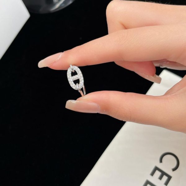 réplica,joyas,joyería,1:1,replica,fake,lujo,barato Anillo Hermes con nariz de cerdo y diamantes.