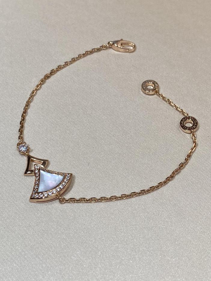 réplica,joyas,joyería,1:1,replica,fake,lujo,barato Brazalete de oro rosa de 18 quilates serie Bvlgari