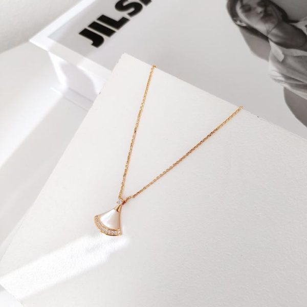 réplica,joyas,joyería,1:1,replica,fake,lujo,barato Collar de abanico de conchas blancas de mayoría de edad de Bvlgari
