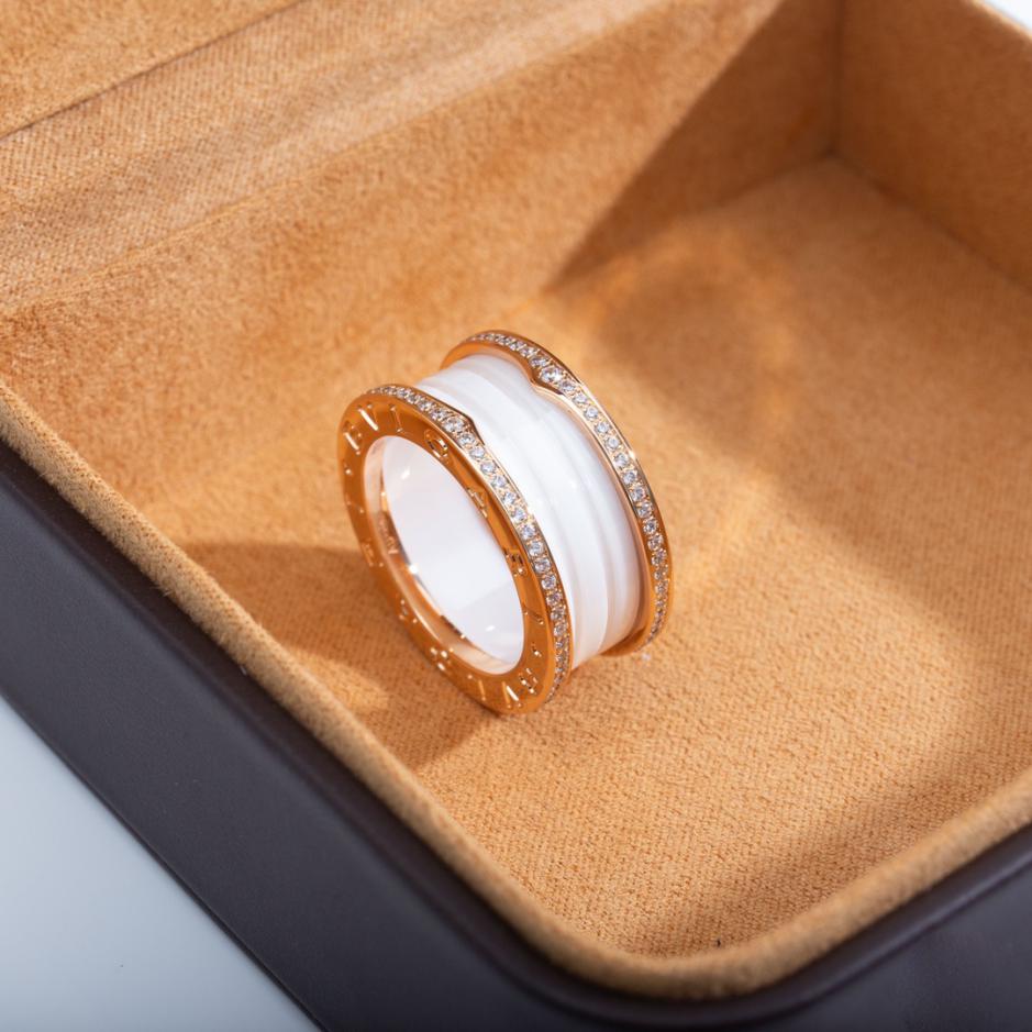 réplica,joyas,joyería,1:1,replica,fake,lujo,barato réplica,joyas,joyería,1:1,replica,fake,lujo,barato Anillo de diamantes de cerámica clásico Bvlgari