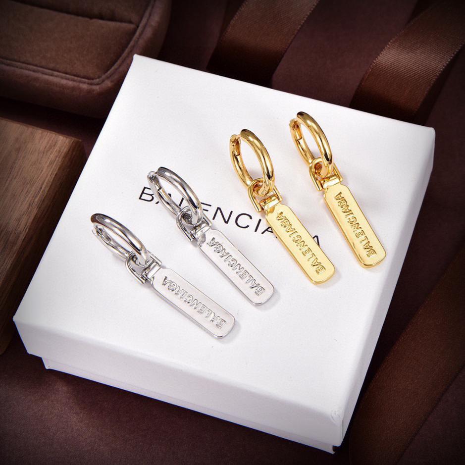 réplica,joyas,joyería,1:1,replica,fake,lujo,barato Pendientes nuevos de Balenciaga
