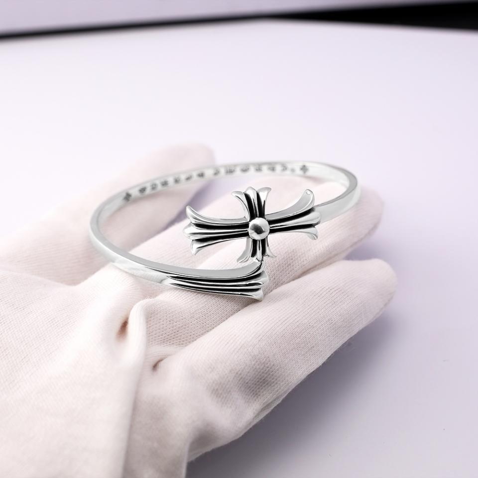 réplica,joyas,joyería,1:1,replica,fake,lujo,barato Pulsera Abierta Cruz Corazones Cromados