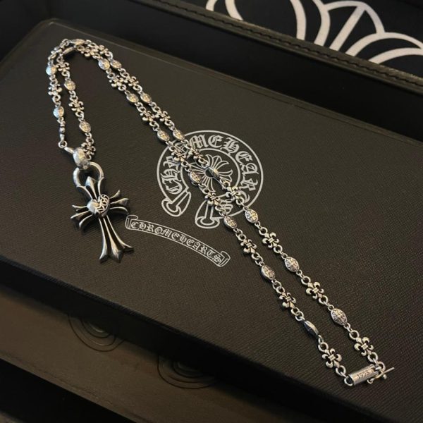 réplica,joyas,joyería,1:1,replica,fake,lujo,barato Collar de flores cruzadas vintage con corazones cromados