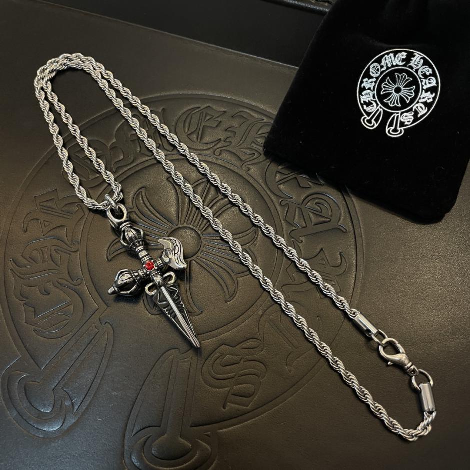 réplica,joyas,joyería,1:1,replica,fake,lujo,barato réplica,joyas,joyería,1:1,replica,fake,lujo,barato Collar de hueso de serpiente vintage con corazones cromados