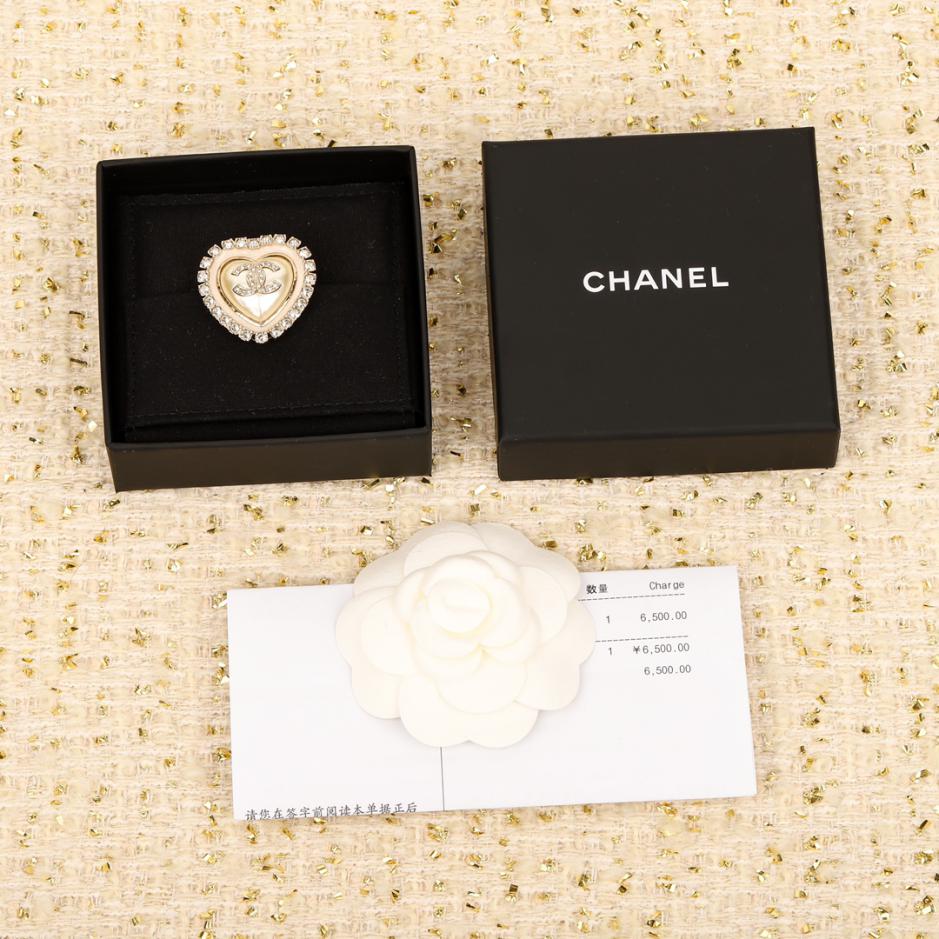 réplica,joyas,joyería,1:1,replica,fake,lujo,barato réplica,joyas,joyería,1:1,replica,fake,lujo,barato Broche de perlas Chanel Love
