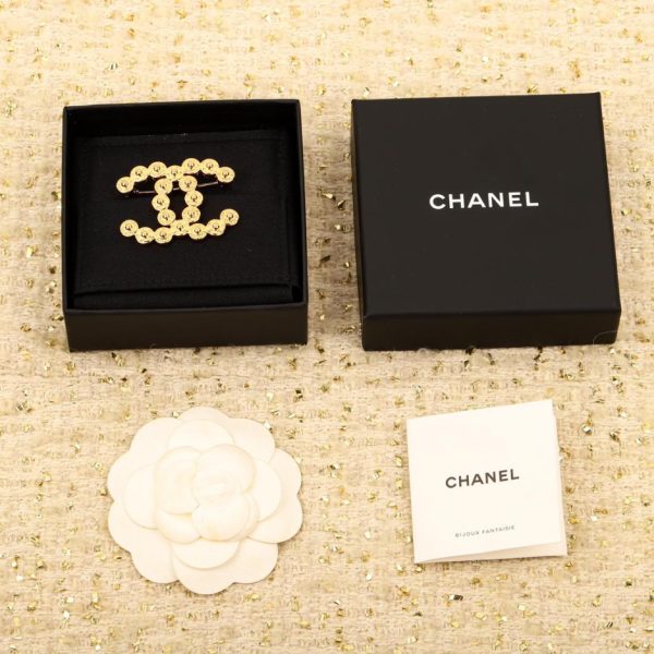 réplica,joyas,joyería,1:1,replica,fake,lujo,barato Broche con doble C con botón Chanel