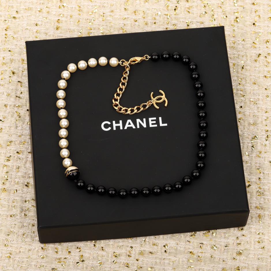 réplica,joyas,joyería,1:1,replica,fake,lujo,barato réplica,joyas,joyería,1:1,replica,fake,lujo,barato Collar de cuentas Chanel en blanco y negro