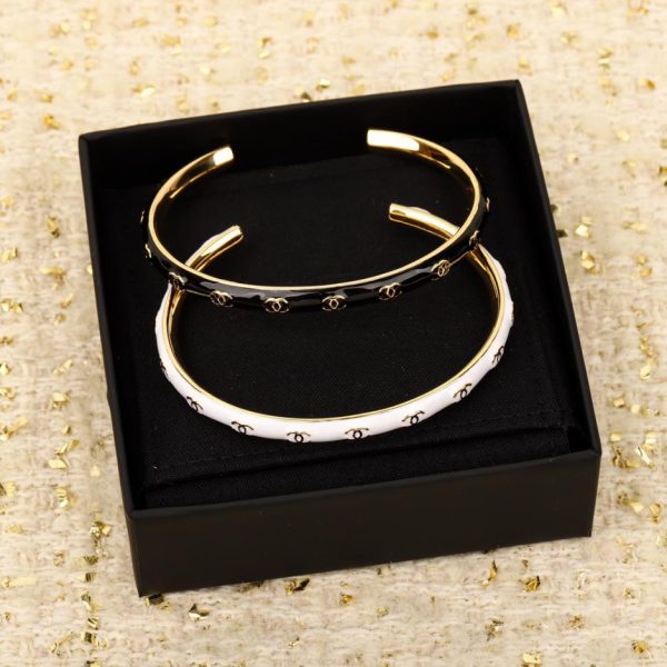 réplica,joyas,joyería,1:1,replica,fake,lujo,barato Pulsera Chanel esmaltada con doble C.