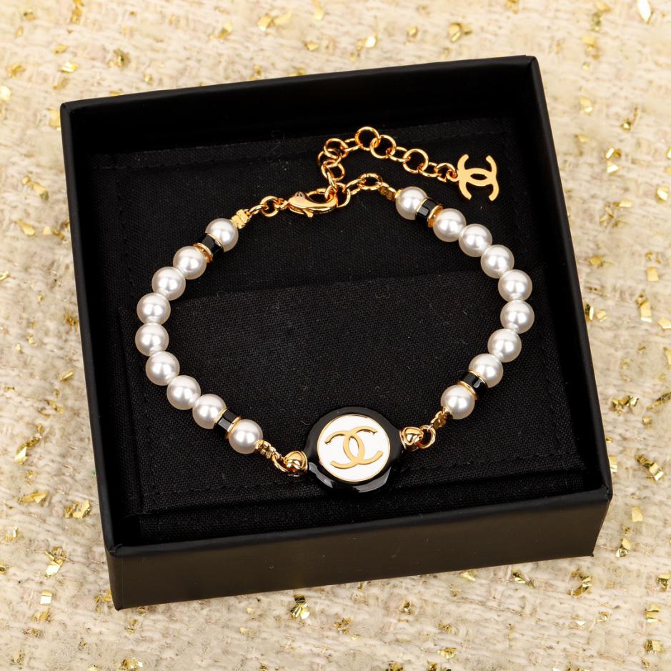 réplica,joyas,joyería,1:1,replica,fake,lujo,barato réplica,joyas,joyería,1:1,replica,fake,lujo,barato Pulsera de perlas doble c esmaltada Chanel