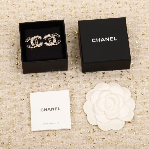 réplica,joyas,joyería,1:1,replica,fake,lujo,barato Pendientes Chanel con doble c a juego en color blanco y negro