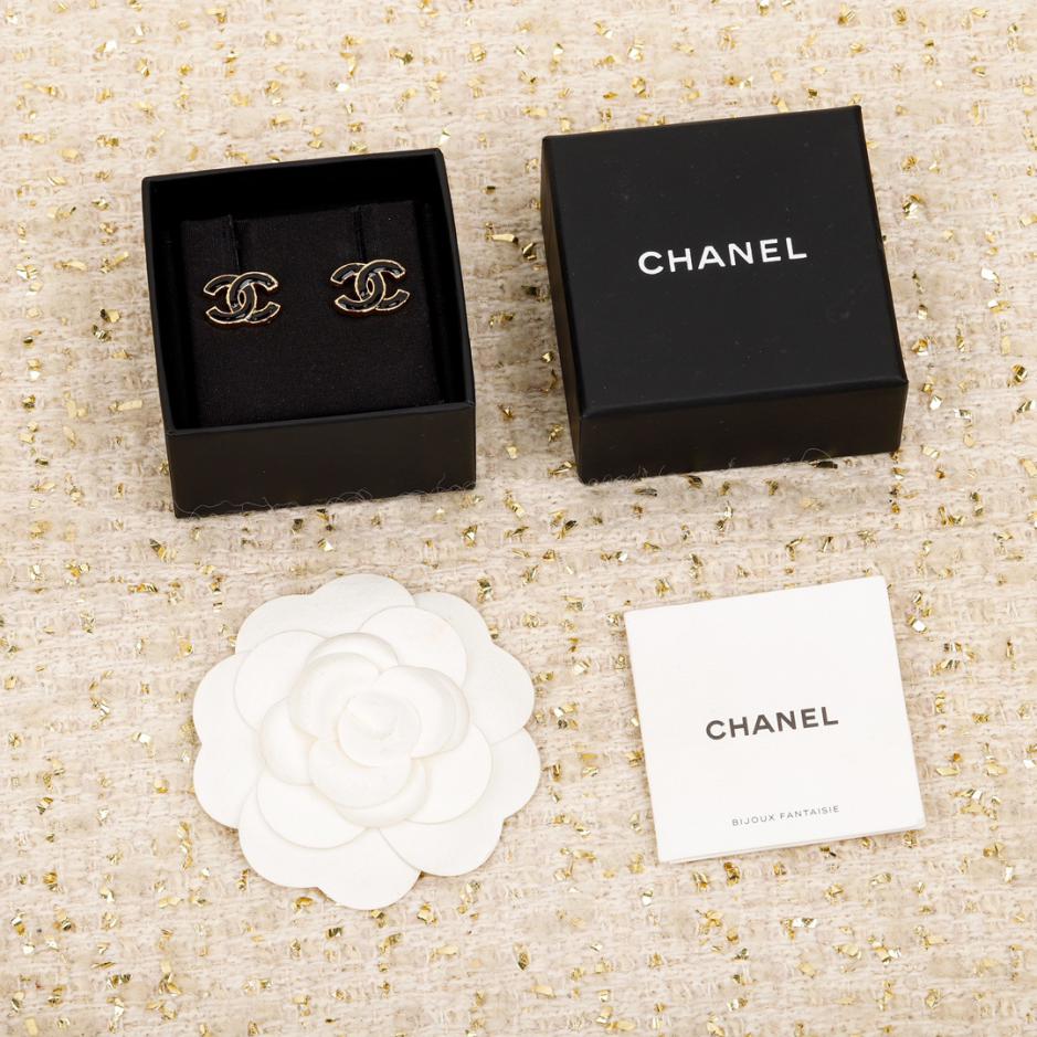 réplica,joyas,joyería,1:1,replica,fake,lujo,barato réplica,joyas,joyería,1:1,replica,fake,lujo,barato Pendientes pequeños con doble c de oro negro Chanel