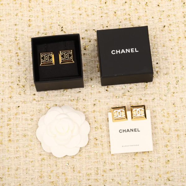réplica,joyas,joyería,1:1,replica,fake,lujo,barato Pendientes Chanel cuadrados huecos de esmalte blanco y negro
