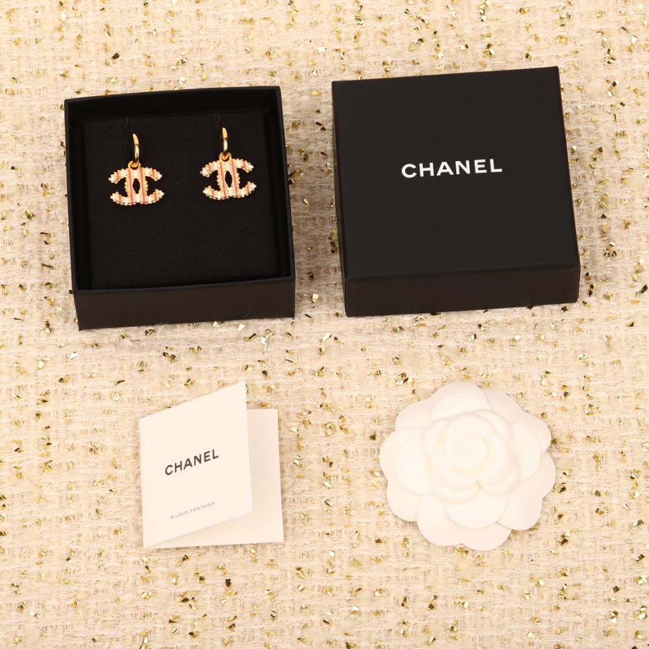 réplica,joyas,joyería,1:1,replica,fake,lujo,barato réplica,joyas,joyería,1:1,replica,fake,lujo,barato Pendientes con doble c esmaltada con rayas verticales de Chanel