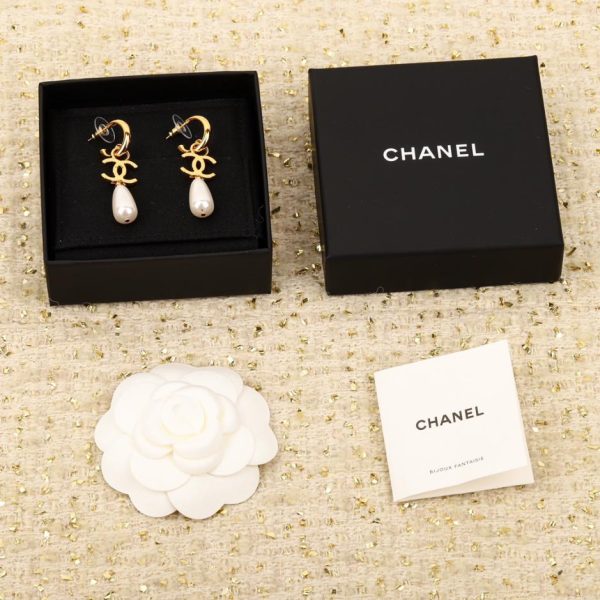 réplica,joyas,joyería,1:1,replica,fake,lujo,barato Pendientes Chanel con doble C y perlas