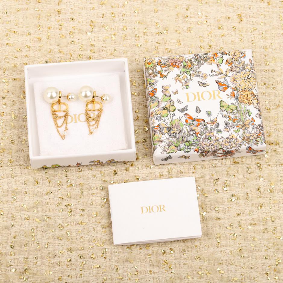 réplica,joyas,joyería,1:1,replica,fake,lujo,barato réplica,joyas,joyería,1:1,replica,fake,lujo,barato Pendientes Chanel con triple borla y doble cuenta