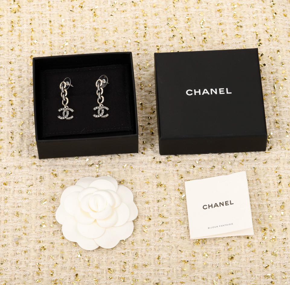 réplica,joyas,joyería,1:1,replica,fake,lujo,barato réplica,joyas,joyería,1:1,replica,fake,lujo,barato Pendientes Chanel doble c