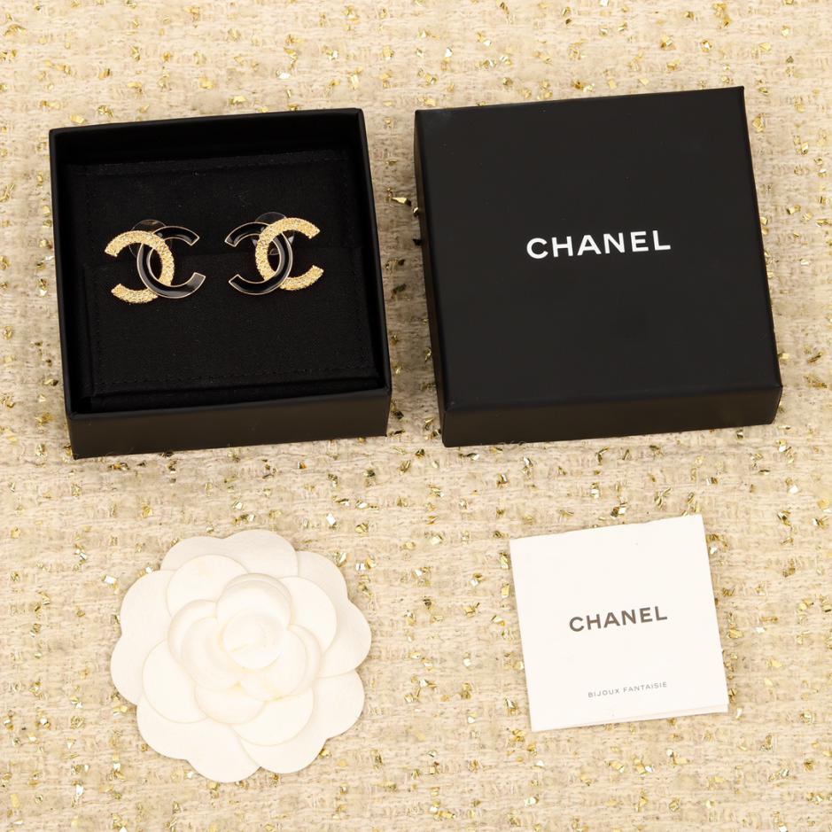 réplica,joyas,joyería,1:1,replica,fake,lujo,barato réplica,joyas,joyería,1:1,replica,fake,lujo,barato Pendientes Chanel con camafeo de oro y esmalte negro