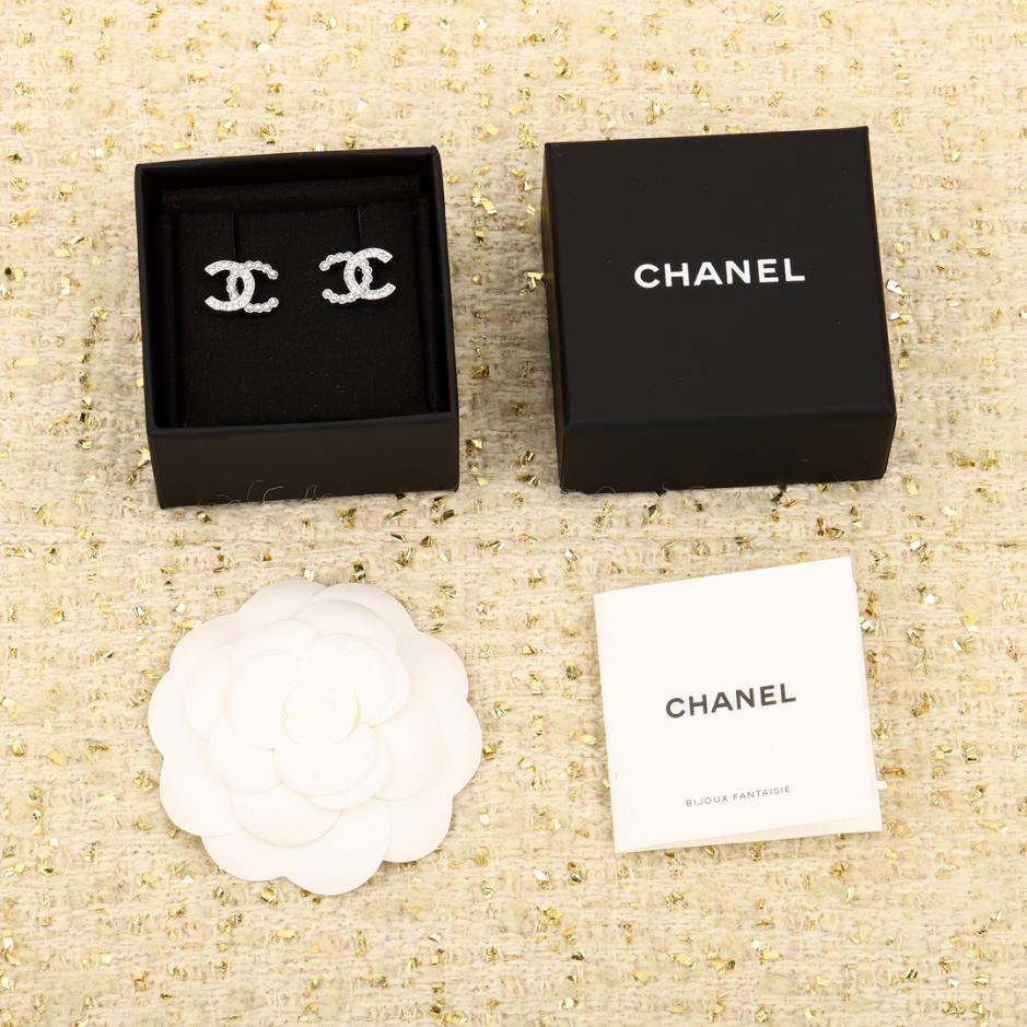 réplica,joyas,joyería,1:1,replica,fake,lujo,barato réplica,joyas,joyería,1:1,replica,fake,lujo,barato Pendientes de diamantes redondos con cuentas de flores de Chanel