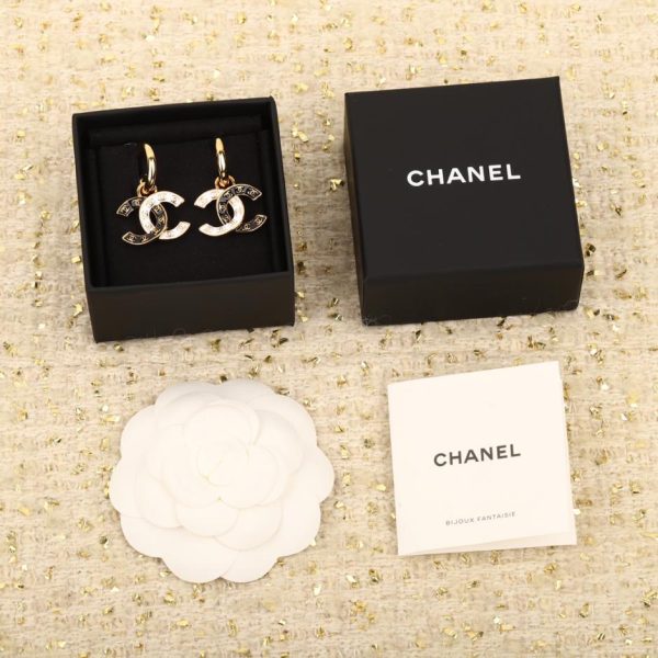 réplica,joyas,joyería,1:1,replica,fake,lujo,barato Pendientes Chanel doble C en blanco y negro