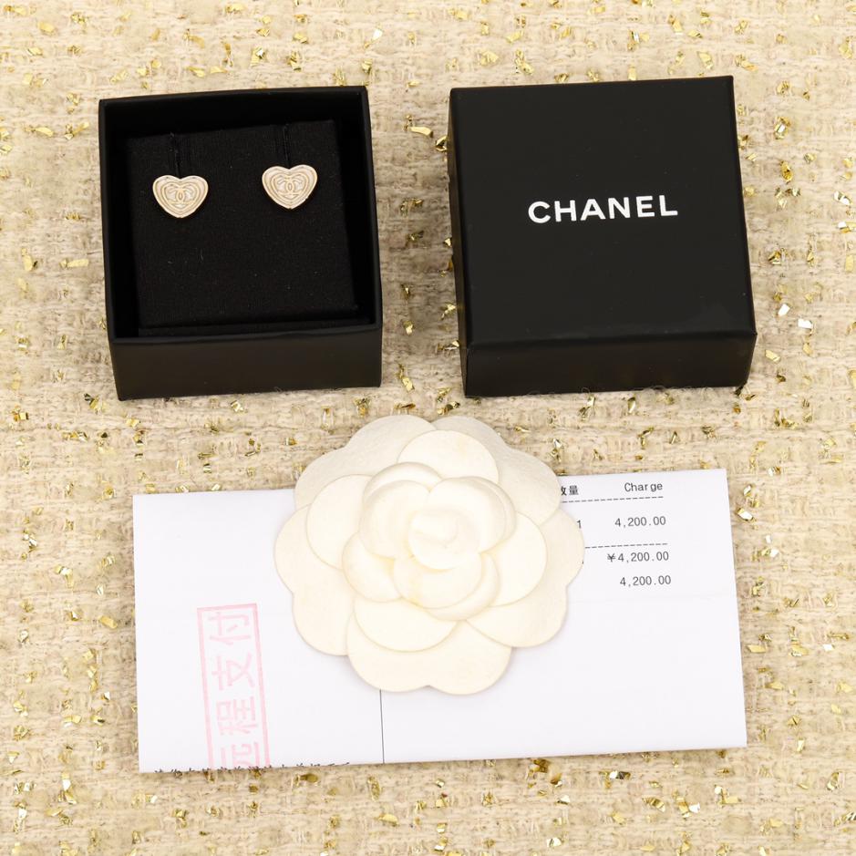 réplica,joyas,joyería,1:1,replica,fake,lujo,barato réplica,joyas,joyería,1:1,replica,fake,lujo,barato Aretes con doble C de amor esmaltado de Chanel